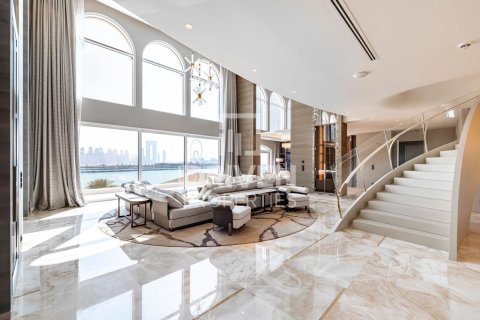 Penthouse in The Crescent, Palm Jumeirah, Dubai 1219.45 sq.m. № 142670 - photo 2