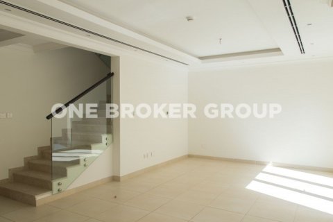 Villa à Al Barsha, Dubai, 3 chambres, 232.3 m², № 203 - photo 2
