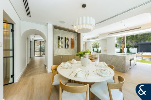 Villa en Victory Heights, Dubai Sports City, Dubai, 5 dormitorios, 446 m², № 98590 - foto 6