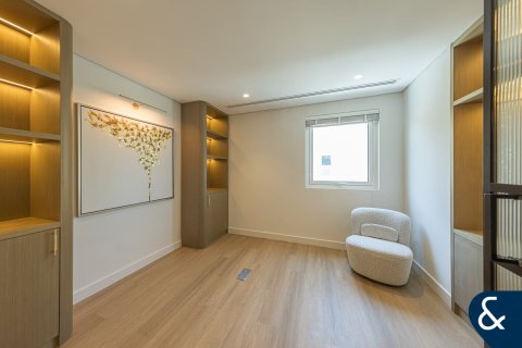 Villa en Victory Heights, Dubai Sports City, Dubai, 5 dormitorios, 446 m², № 98590 - foto 16