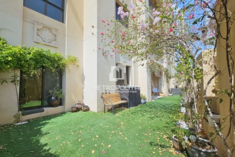 شقة في Old Town, دبي 2 غرف نوم, 186 م² رقم 72773 - صورة 1