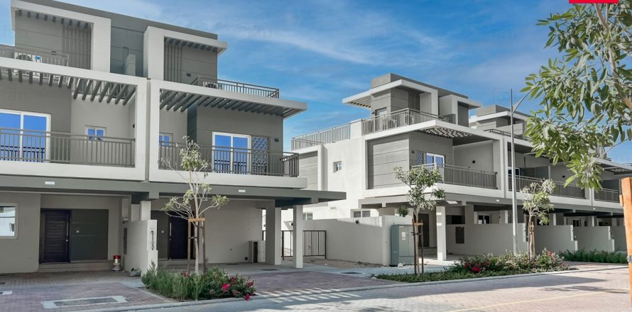 Townhouse in Dubai 4 bedrooms, 112.2 sq.m. № 84609