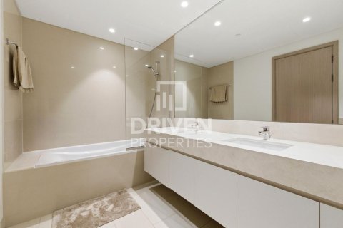 Appartement à Opera District, Downtown Dubai (Downtown Burj Dubai), Dubai, 2 chambres, 109.07 m², № 136813 - photo 15