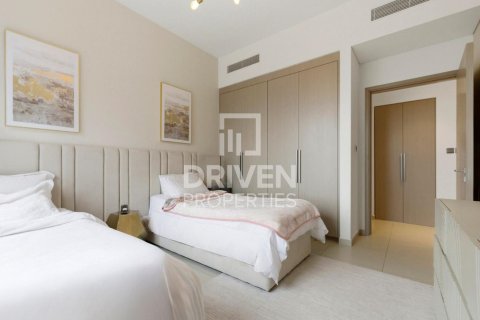 Appartement à Opera District, Downtown Dubai (Downtown Burj Dubai), Dubai, 2 chambres, 109.07 m², № 136813 - photo 9
