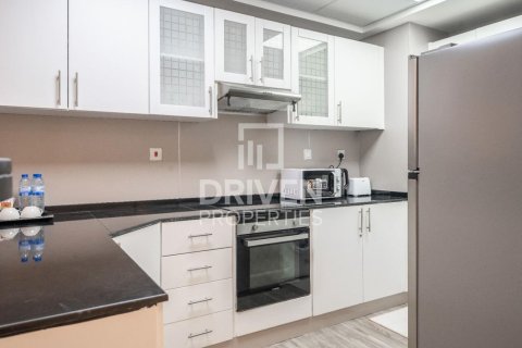 Apartment in Dubai Marina, Dubai 2 bedrooms, 143.63 sq.m. № 136805 - photo 16