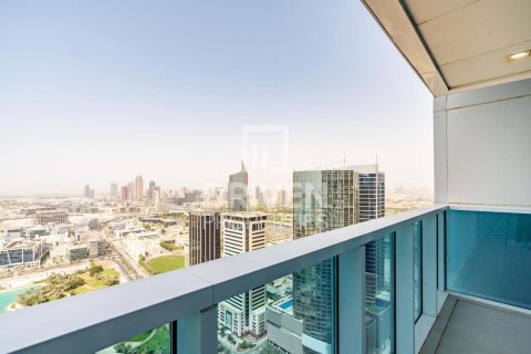 Apartment in Marina Arcade Tower, Dubai Marina, Dubai 3 bedrooms, 231.24 sq.m. № 136791 - photo 3