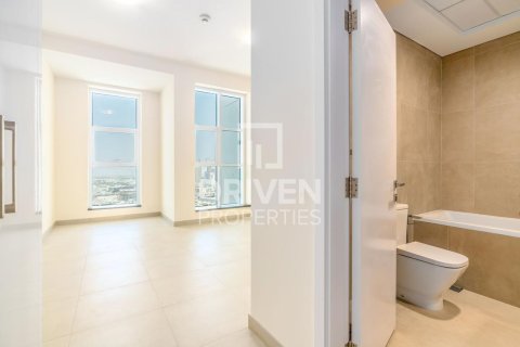 Apartment in Marina Arcade Tower, Dubai Marina, Dubai 3 bedrooms, 231.24 sq.m. № 136791 - photo 19