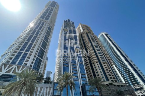 Apartment in Marina Arcade Tower, Dubai Marina, Dubai 3 bedrooms, 231.24 sq.m. № 136791 - photo 30
