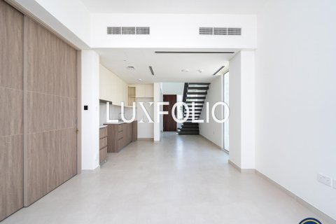Townhouse in The Valley, Dubai 4 bedrooms, 203 sq.m. № 45892 - photo 7