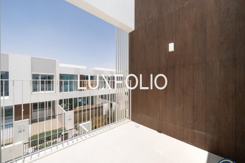 Townhouse in The Valley, Dubai 4 bedrooms, 203 sq.m. № 45892 - photo 22