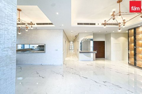 Ático en Dubai, 4 dormitorios, 311.2 m², № 41858 - foto 2