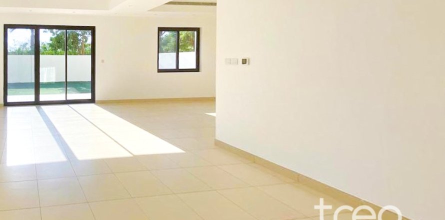 Таунхаус в Mira, Рим, Дубай, 3 спальни, 239.5м², № 134552