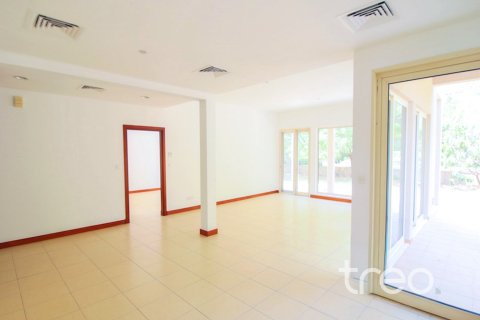 Villa in Saheel, Arabian Ranches, Dubai 3 bedrooms, 294.13 sq.m. № 134562 - photo 6