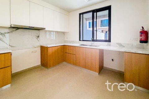 Townhouse in Dubai 4 bedrooms, 252.05 sq.m. № 134556 - photo 18
