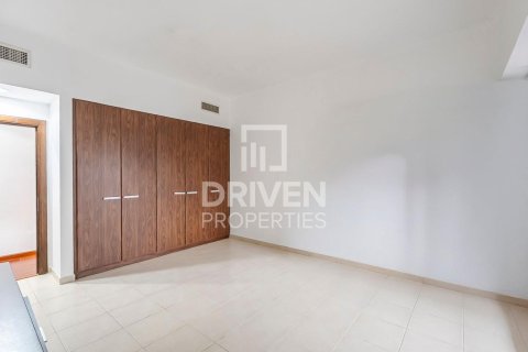 Apartment in Executive Towers, Business Bay, Dubai 4 bedrooms, 320 sq.m. № 20706 - photo 18