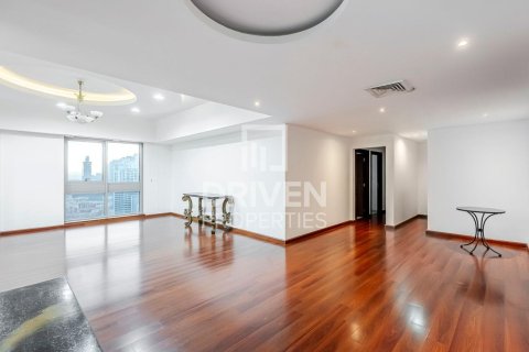 Apartment in Executive Towers, Business Bay, Dubai 4 bedrooms, 320 sq.m. № 20706 - photo 3
