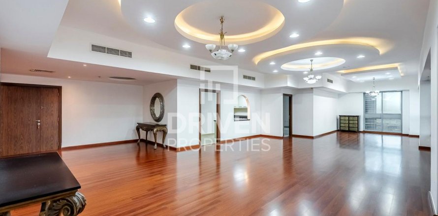 Apartment in Executive Towers, Business Bay, Dubai 4 bedrooms, 320 sq.m. № 20706