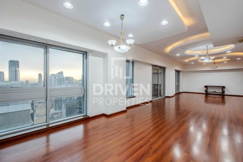 Apartment in Executive Towers, Business Bay, Dubai 4 bedrooms, 320 sq.m. № 20706 - photo 5