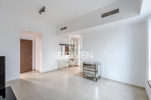 Apartment in Executive Towers, Business Bay, Dubai 4 bedrooms, 320 sq.m. № 20706 - photo 7