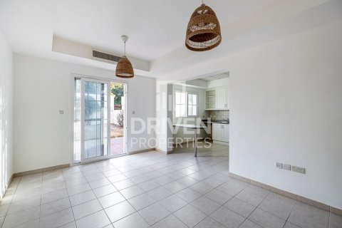 Maison de ville à Arabian Ranches, Dubai, 2 chambres, 207 m², № 20704 - photo 3
