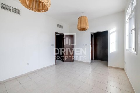 Maison de ville à Arabian Ranches, Dubai, 2 chambres, 207 m², № 20704 - photo 2