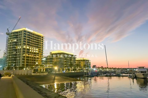 Apartamento en Mina Rashid, Dubai, 2 dormitorios, 101.70927537 m², № 83862 - foto 15