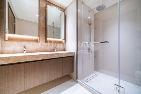 Apartamento en Dubai Harbour, Dubai, 2 dormitorios, 128.39194600 m², № 83861 - foto 2