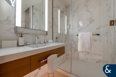 Apartment in Downtown Dubai (Downtown Burj Dubai), Dubai 3 bedrooms, 156 sq.m. № 76394 - photo 10