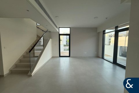 Снять в аренду виллу в Bliss, Arabian Ranches 3, Дубай: 4 спальни, 268м², № 76396 - фото 5