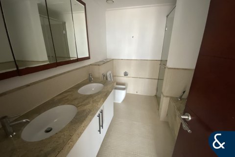 Apartment in Downtown Dubai (Downtown Burj Dubai), Dubai 2 bedrooms, 152 sq.m. № 76393 - photo 7