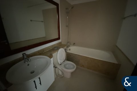 Apartment in Downtown Dubai (Downtown Burj Dubai), Dubai 2 bedrooms, 152 sq.m. № 76393 - photo 17