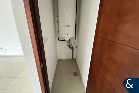 Apartment in Downtown Dubai (Downtown Burj Dubai), Dubai 2 bedrooms, 152 sq.m. № 76393 - photo 2