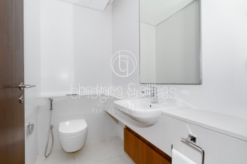 Apartment in The Hills, Dubai 2 bedrooms, 155.8 sq.m. № 42824 - photo 23