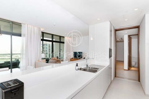 Apartment in The Hills, Dubai 2 bedrooms, 155.8 sq.m. № 42824 - photo 5