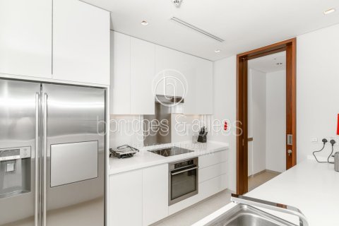 Apartment in The Hills, Dubai 2 bedrooms, 155.8 sq.m. № 42824 - photo 7