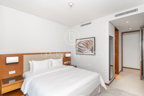 Apartment in The Hills, Dubai 2 bedrooms, 155.8 sq.m. № 42824 - photo 20