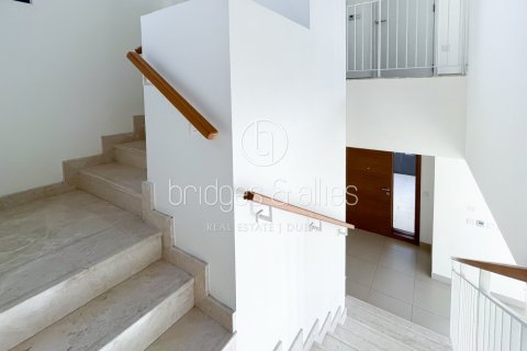 Villa in Dubai Hills Estate, Dubai 5 bedrooms, 254.1 sq.m. № 42826 - photo 22