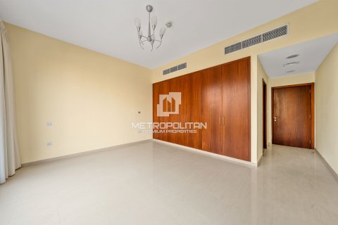 Adosado en Jumeirah Islands, Dubai, 4 dormitorios, 337 m², № 73251 - foto 8