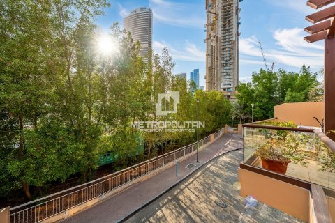 Adosado en Jumeirah Islands, Dubai, 4 dormitorios, 337 m², № 73251 - foto 21