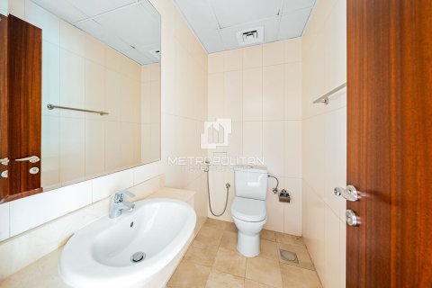 Adosado en Jumeirah Islands, Dubai, 4 dormitorios, 337 m², № 73251 - foto 5