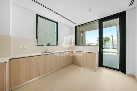 Снять в аренду виллу в Arabian Ranches 3, Дубай: 3 спальни, 418м², № 73242 - фото 6