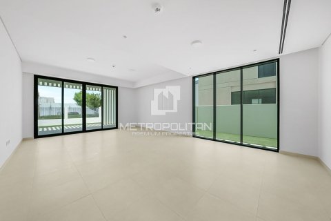 Снять в аренду виллу в Arabian Ranches 3, Дубай: 3 спальни, 418м², № 73242 - фото 2