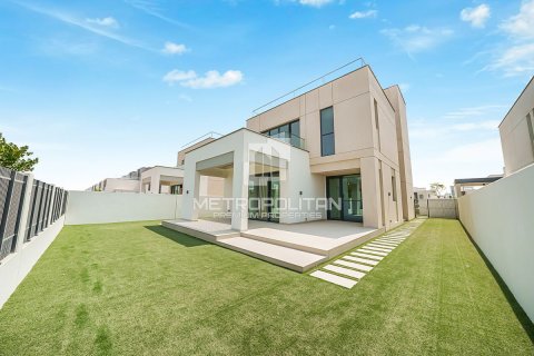 Снять в аренду виллу в Arabian Ranches 3, Дубай: 3 спальни, 418м², № 73242 - фото 3