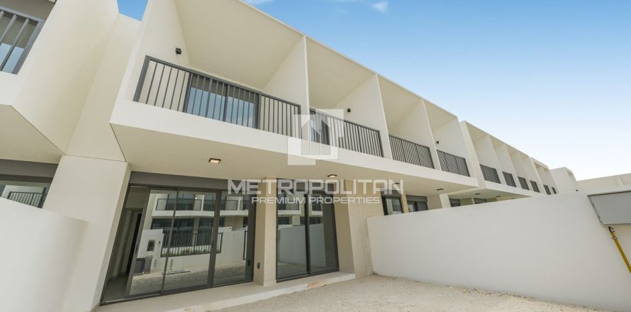 Таунхаус в Town Square, Дубай, 3 спальни, 190м², № 73257