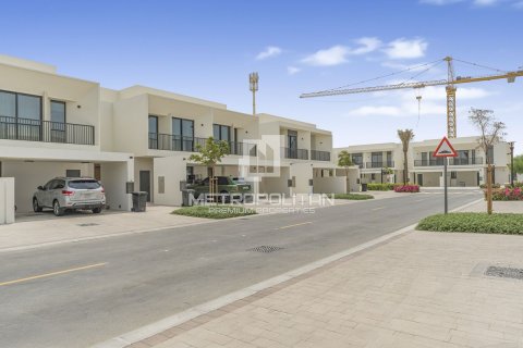 Adosado en Town Square, Dubai, 3 dormitorios, 190 m², № 73257 - foto 4