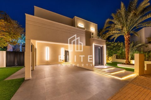 Villa in Meadows 1, Meadows, Dubai 4 bedrooms, 1221 sq.m. № 134993 - photo 11