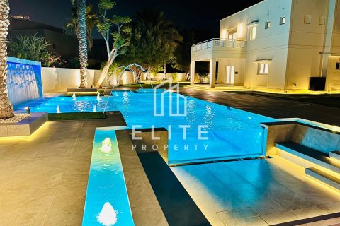 Villa in Meadows 1, Meadows, Dubai 4 bedrooms, 1221 sq.m. № 134993 - photo 7