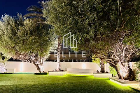 Villa in Meadows 1, Meadows, Dubai 4 bedrooms, 1221 sq.m. № 134993 - photo 2
