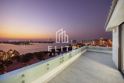 Пентхаус в Пальме Джумейре, Дубай, 4 спальни, 677м², № 134994