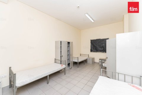 Купить здание в Дубае: 6858м², № 12323 - фото 20